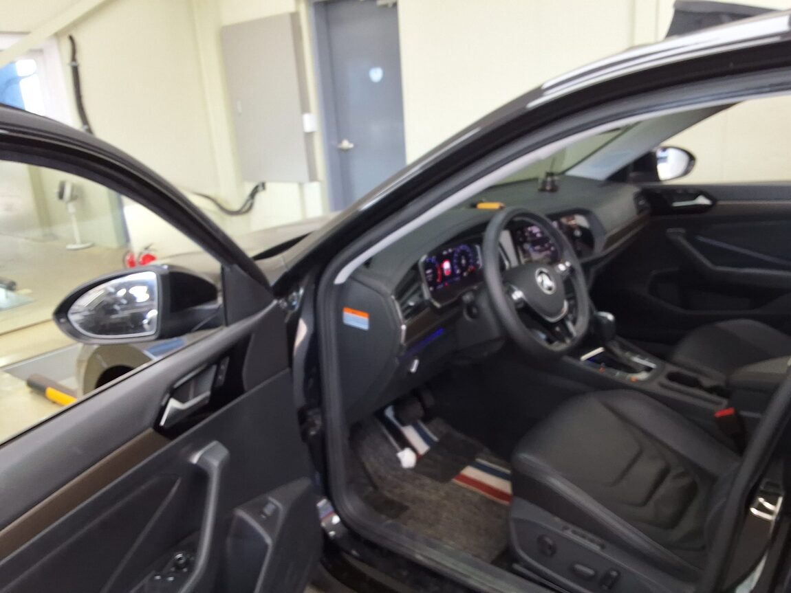 VOLKSWAGEN JETTA (7TH GEN) 1.4 TSI PRESTIGE 2021 - zdjęcie 11