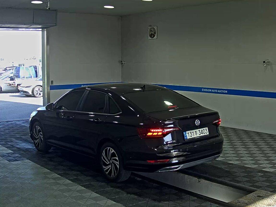 VOLKSWAGEN JETTA (7TH GEN) 1.4 TSI PRESTIGE 2021 - zdjęcie 6