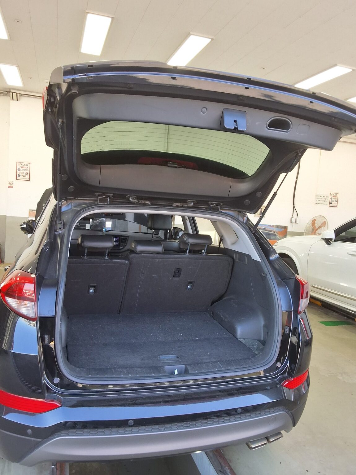 HYUNDAI ALL NEW TUCSON DIESEL R2.0 2WD PREMIUM 2016 - zdjęcie 15