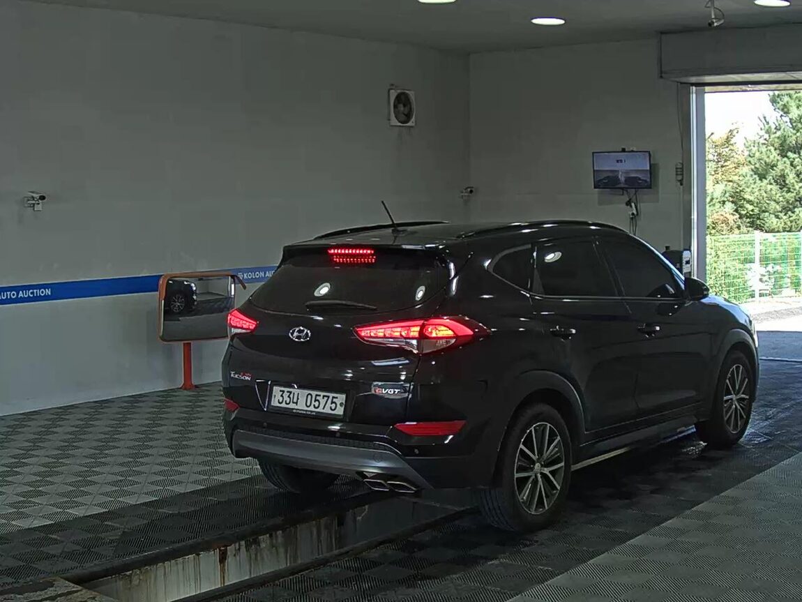 HYUNDAI ALL NEW TUCSON DIESEL R2.0 2WD PREMIUM 2016 - zdjęcie 5