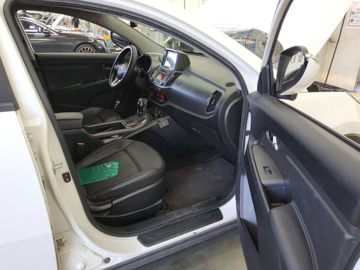 KIA SPORTAGE R DIESEL R2.0 2WD TLX LUXURY MODEL 2013 - zdjęcie 14