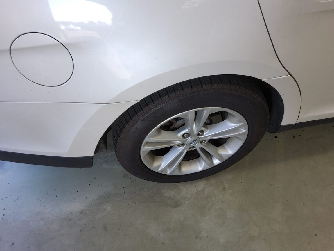 FORD TAURUS (6TH GEN) 3.5 SEL 2013 - zdjęcie 25