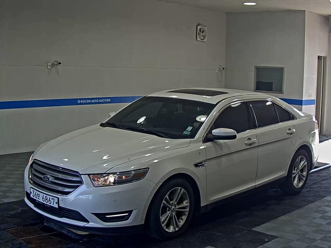FORD TAURUS (6TH GEN) 3.5 SEL 2013 - zdjęcie 2