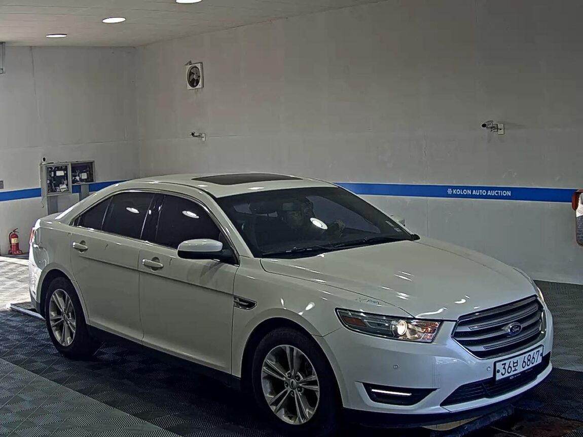 FORD TAURUS (6TH GEN) 3.5 SEL 2013 - zdjęcie 3