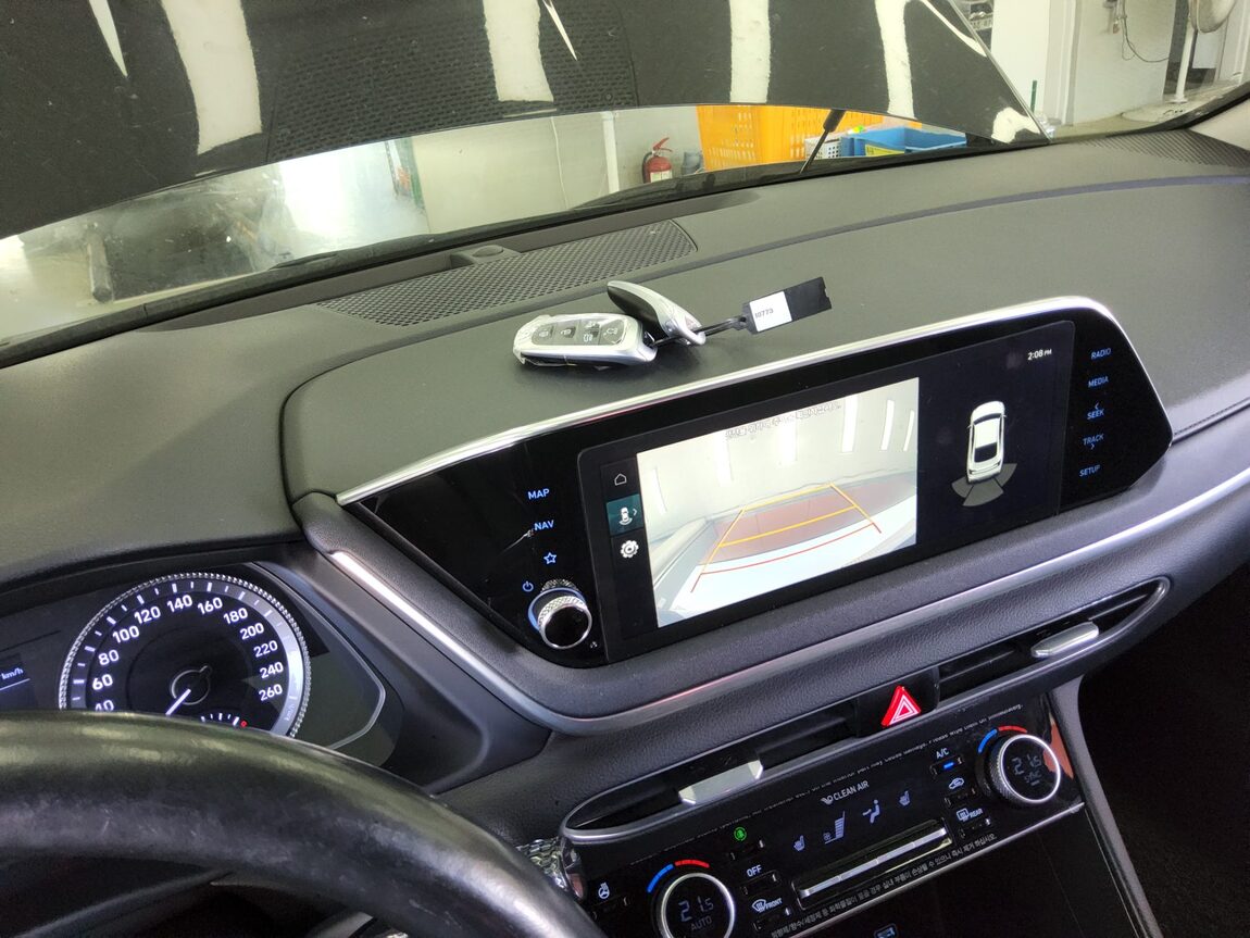 HYUNDAI SONATA (DN8) L2.0 RENTAL CAR SMART 2020 - zdjęcie 18