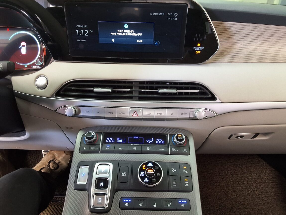 HYUNDAI PALISADE 2.2 DIESEL AWD PRESTIGE 2021 - zdjęcie 24