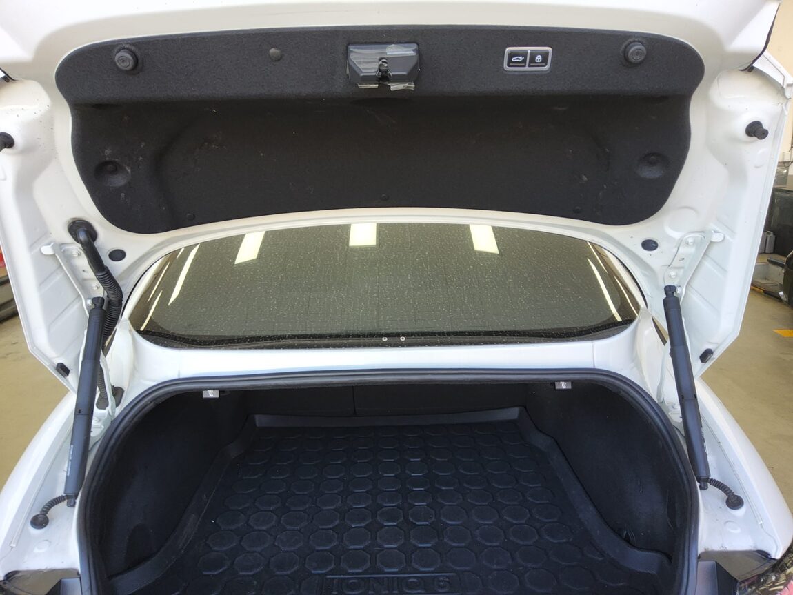 HYUNDAI IONIQ 6 LONG RANGE 2WD EXCLUSIVE PLUS 2023 - zdjęcie 15