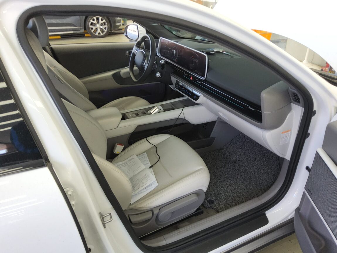 HYUNDAI IONIQ 6 LONG RANGE 2WD EXCLUSIVE PLUS 2023 - zdjęcie 14