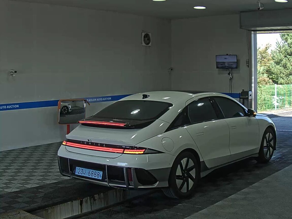 HYUNDAI IONIQ 6 LONG RANGE 2WD EXCLUSIVE PLUS 2023 - zdjęcie 5