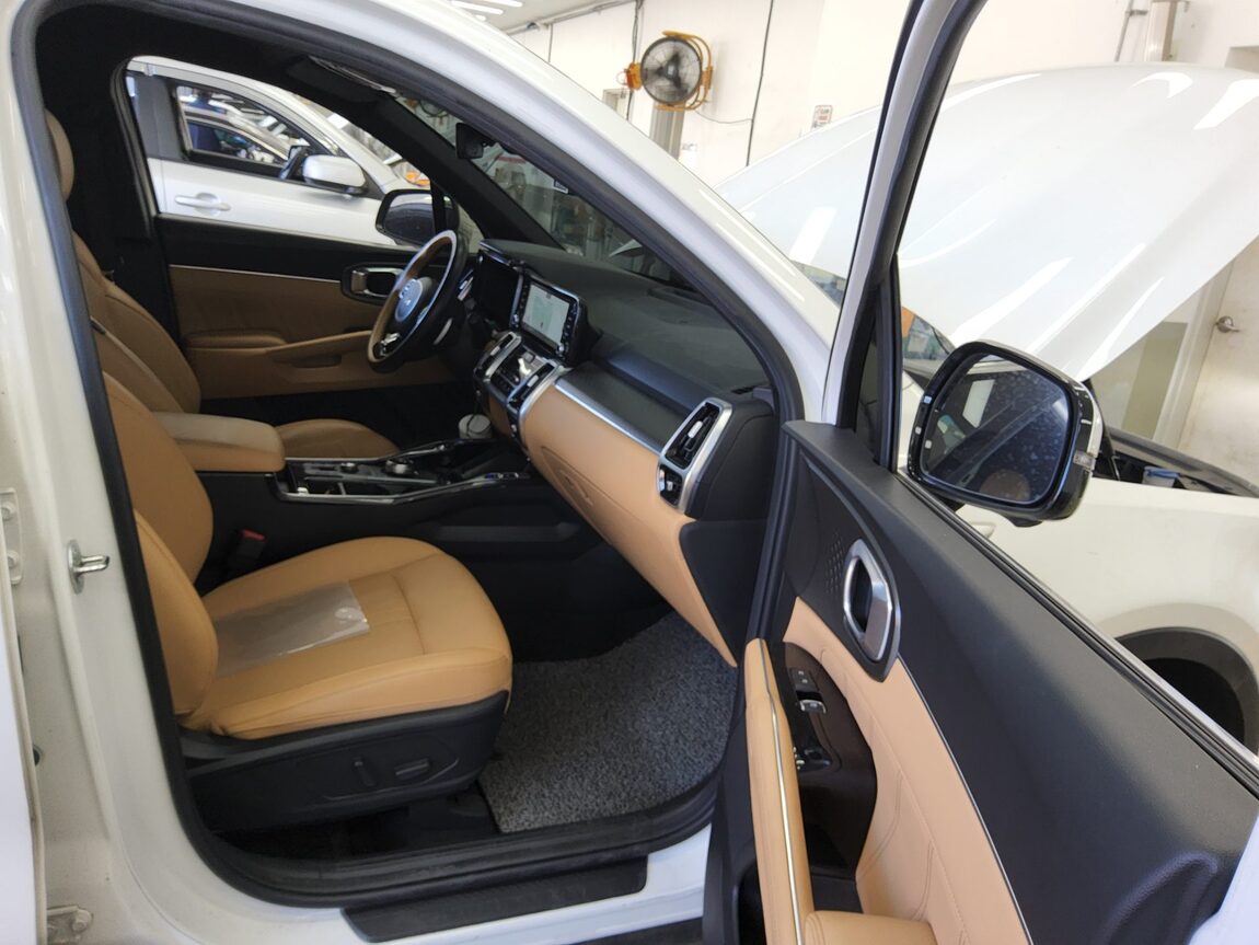 KIA NEW SORENTO (MQ4) 2.2 DIESEL 4WD NOBLESSE 2023 - zdjęcie 14