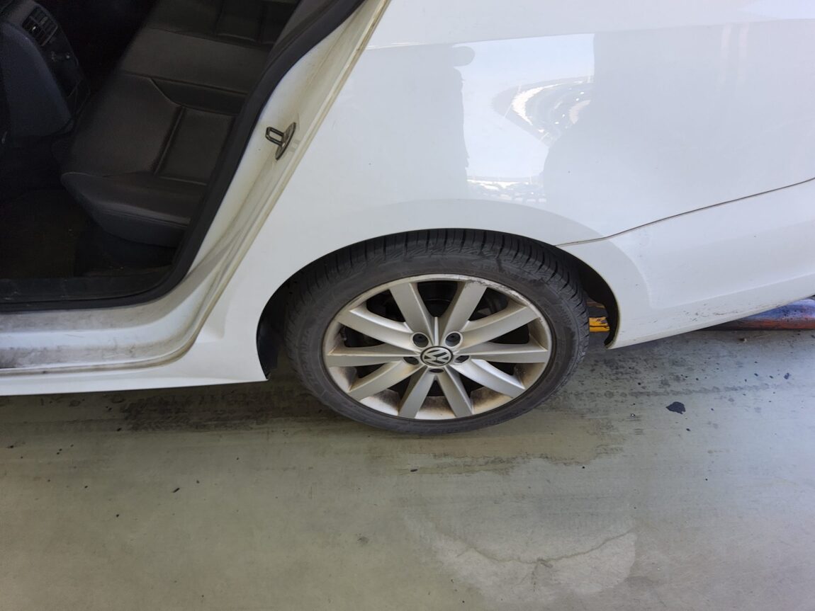 VOLKSWAGEN JETTA (6TH GEN) 2.0 TDI 2014 - zdjęcie 21