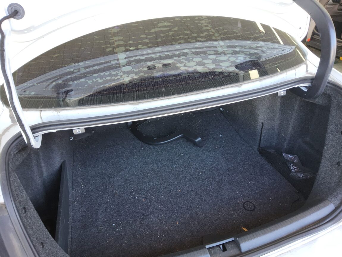 VOLKSWAGEN JETTA (6TH GEN) 2.0 TDI 2014 - zdjęcie 15