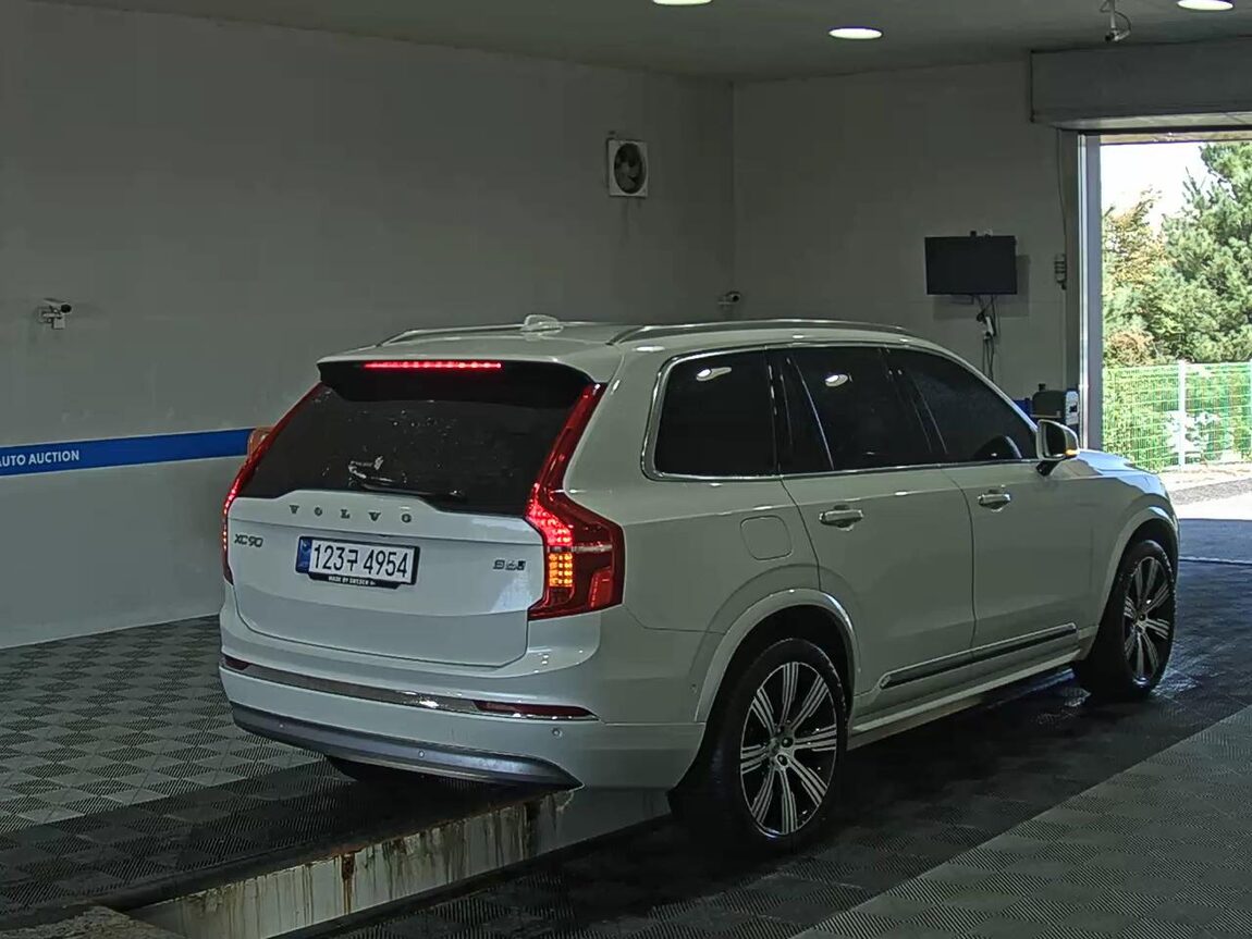 VOLVO XC90 (2ND GEN) B6 AWD INSCRIPTION 2022 - zdjęcie 5