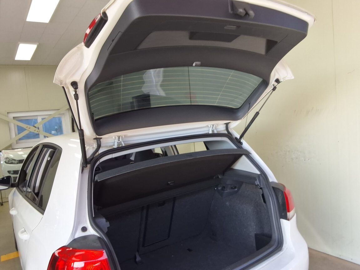 VOLKSWAGEN GOLF (6TH GEN) 1.4 TSI 2011 - zdjęcie 16