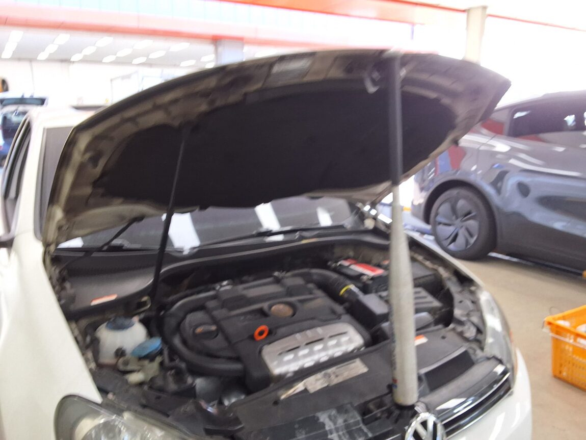 VOLKSWAGEN GOLF (6TH GEN) 1.4 TSI 2011 - zdjęcie 18