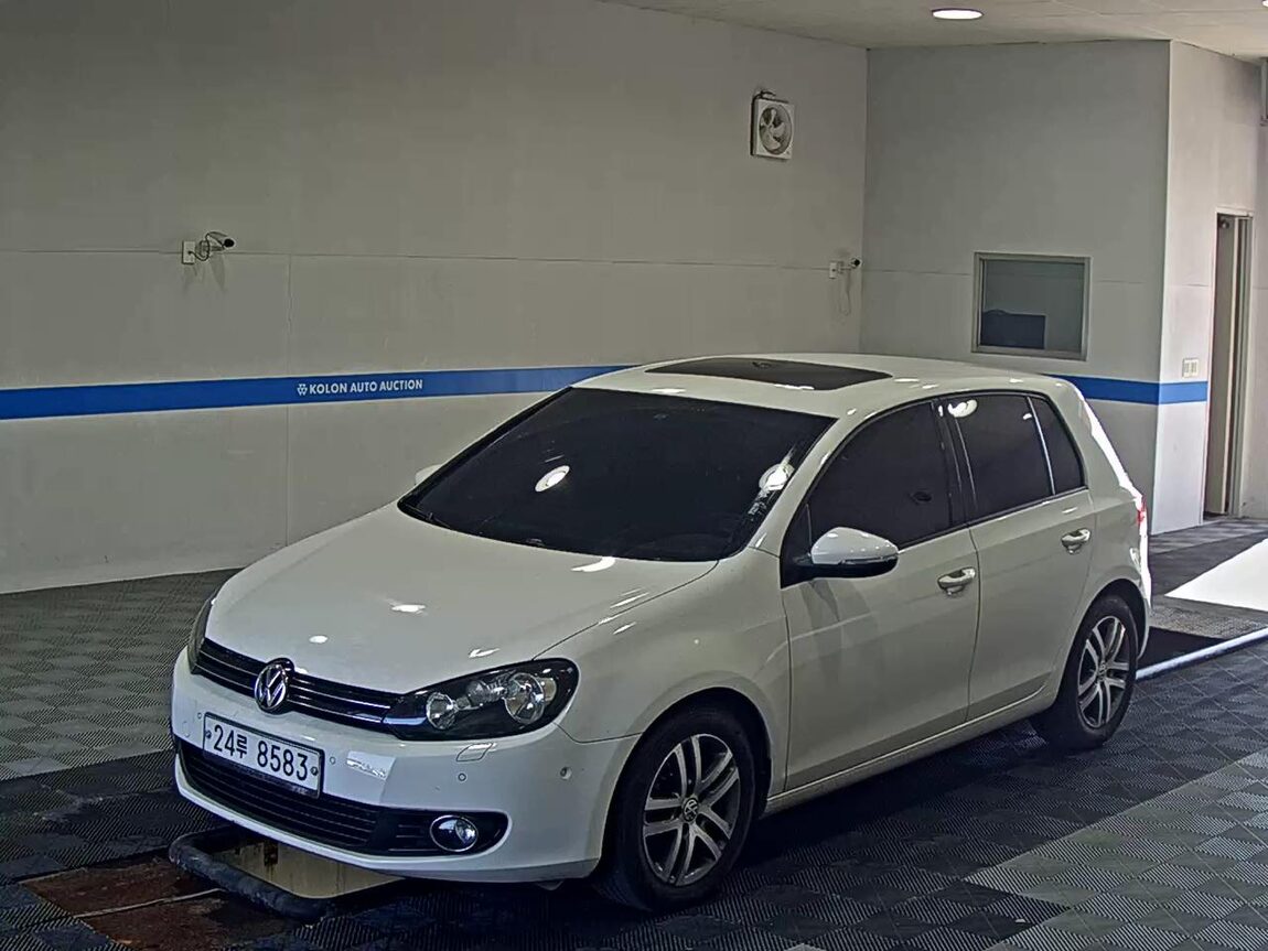 VOLKSWAGEN GOLF (6TH GEN) 1.4 TSI 2011 - zdjęcie 2