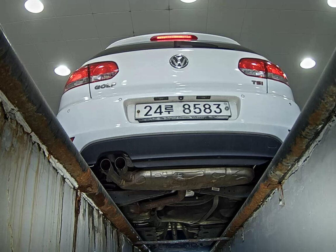 VOLKSWAGEN GOLF (6TH GEN) 1.4 TSI 2011 - zdjęcie 8