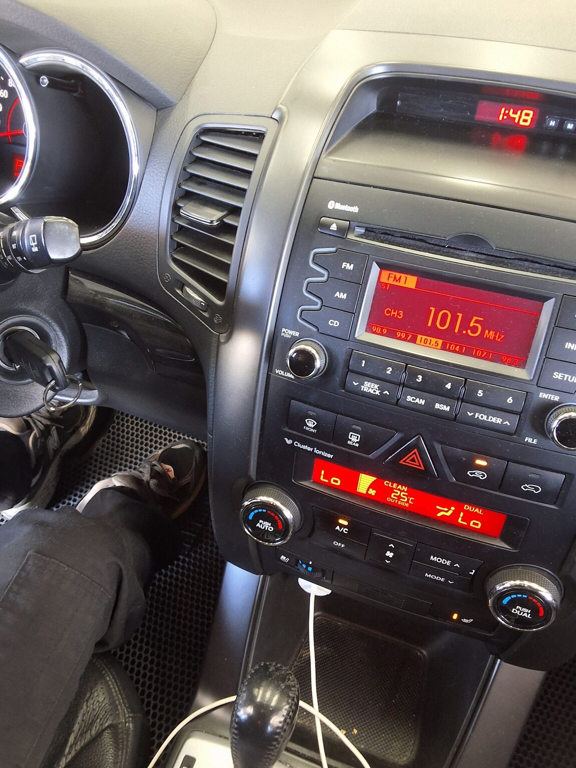 KIA SORENTO R DIESEL 2.0 2WD TLX PREMIUM MODEL 2011 - zdjęcie 17