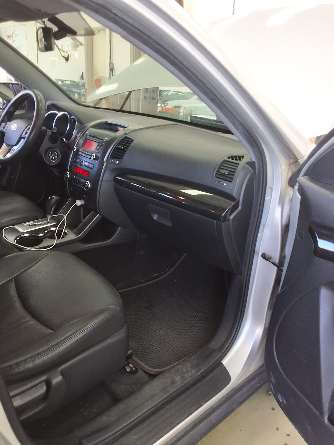 KIA SORENTO R DIESEL 2.0 2WD TLX PREMIUM MODEL 2011 - zdjęcie 14