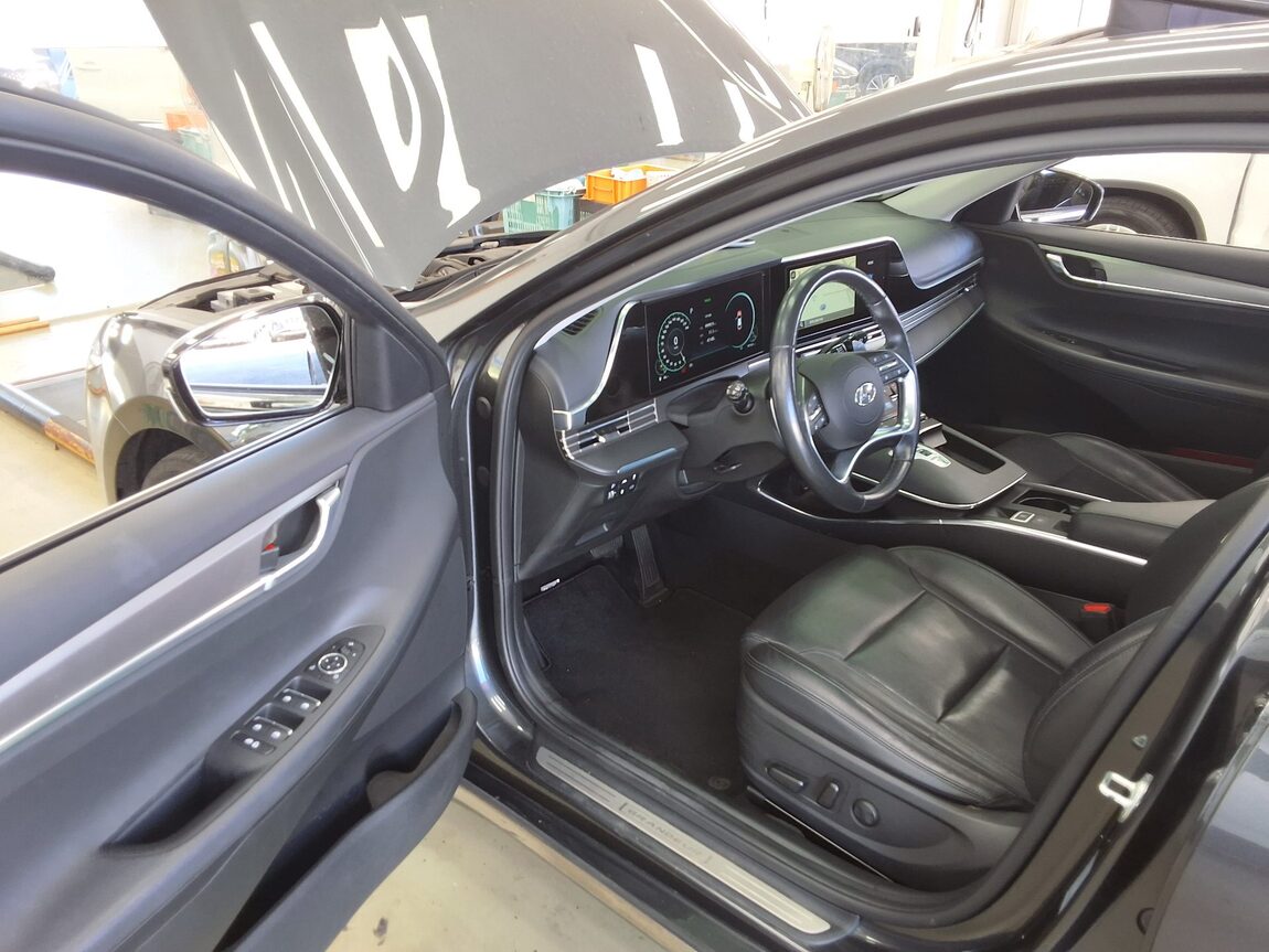 HYUNDAI THE NEW GRANDEUR IG GASOLINE 2.5 LE BLANC 2022 - zdjęcie 10