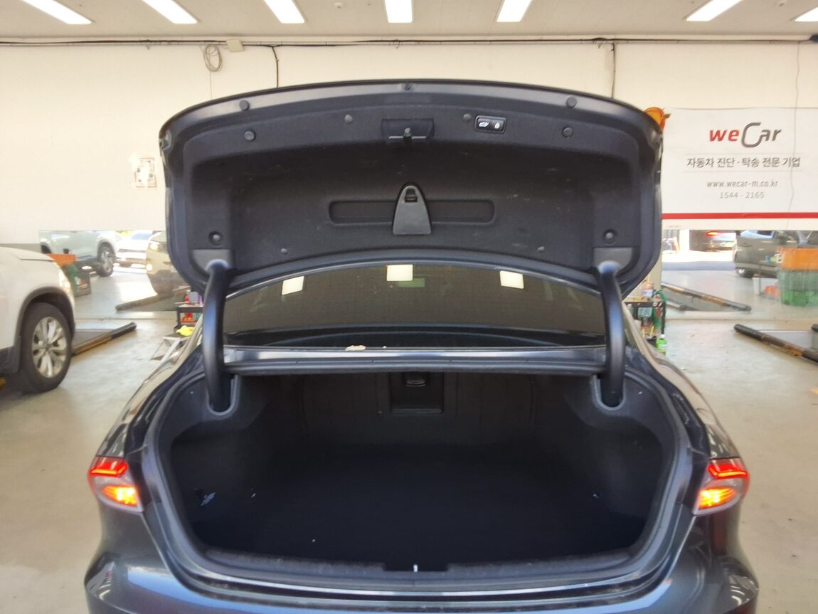 HYUNDAI THE NEW GRANDEUR IG GASOLINE 2.5 LE BLANC 2022 - zdjęcie 15