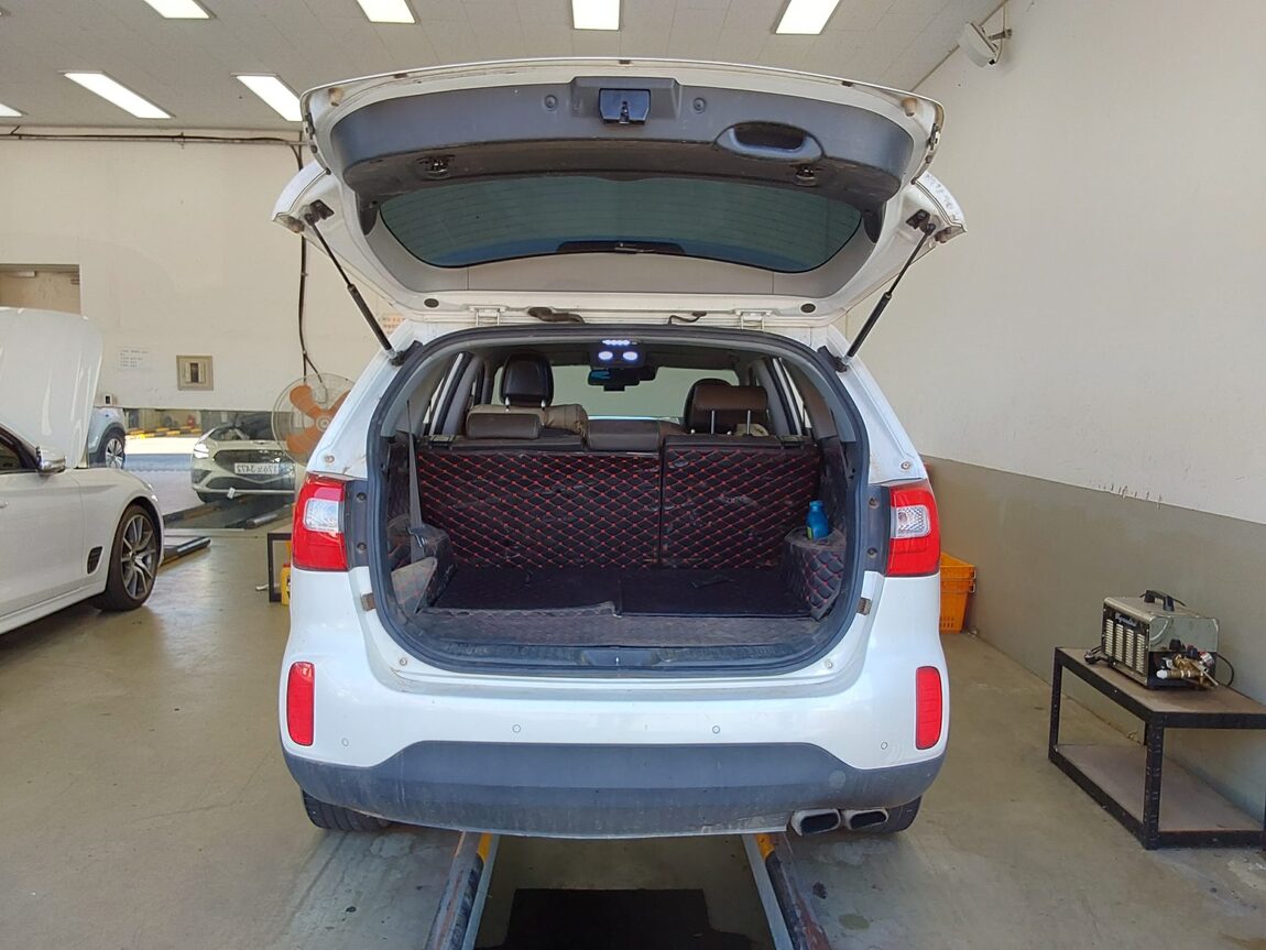 KIA NEW SORENTO R R2.2 4WD NOBLESSE 2014 - zdjęcie 15