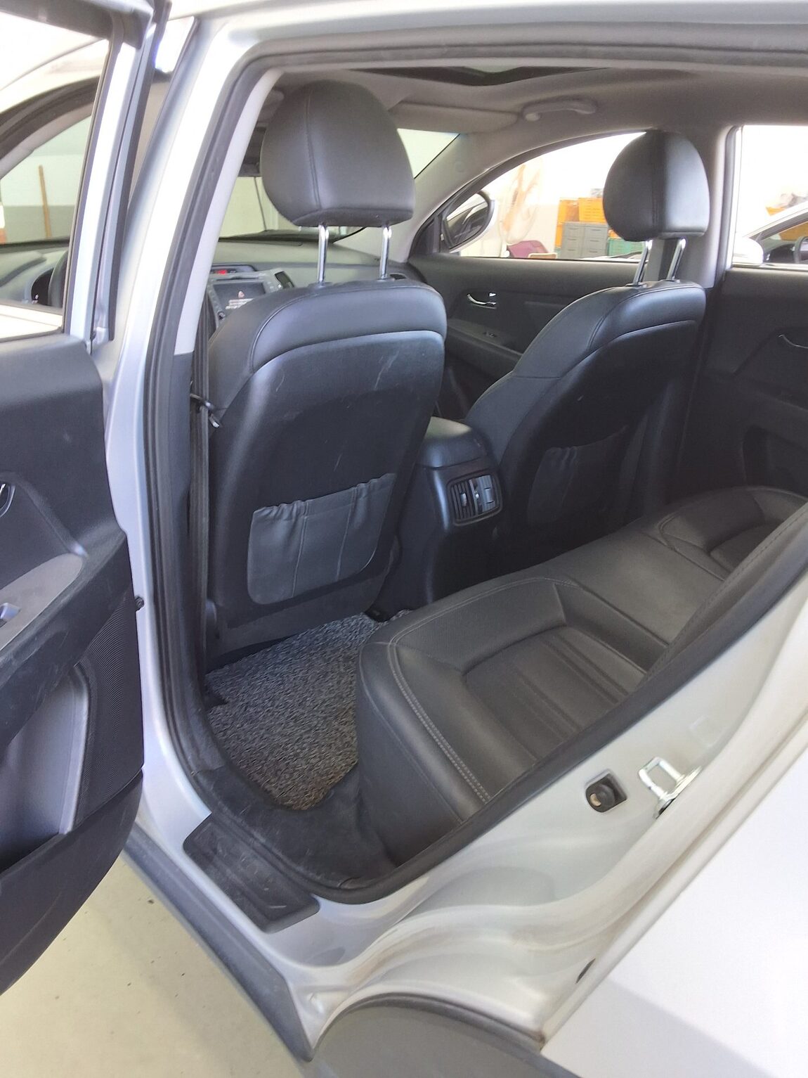 KIA THE NEW SPORTAGE R DIESEL R2.0 2WD TRENDY 2015 - zdjęcie 12