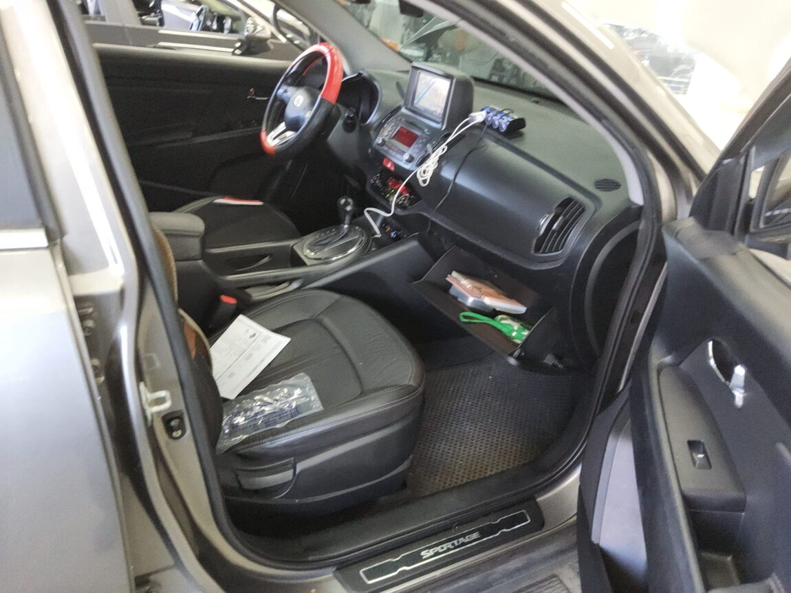 KIA SPORTAGE R DIESEL R2.0 2WD TLX PREMIUM 2011 - zdjęcie 14