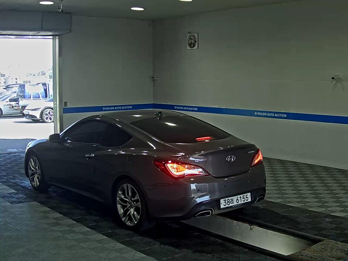 HYUNDAI GENESIS COUPE 200 TURBO S 2012 - zdjęcie 6