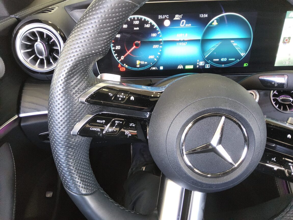 MERCEDES-BENZ E-CLASS (5TH GEN) COUPE E300d 4MATIC 2022 - zdjęcie 16