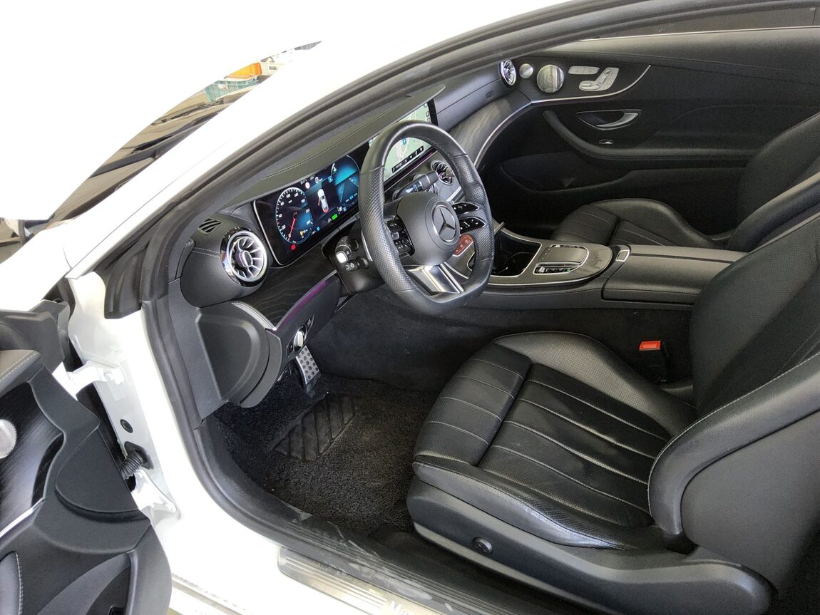 MERCEDES-BENZ E-CLASS (5TH GEN) COUPE E300d 4MATIC 2022 - zdjęcie 10