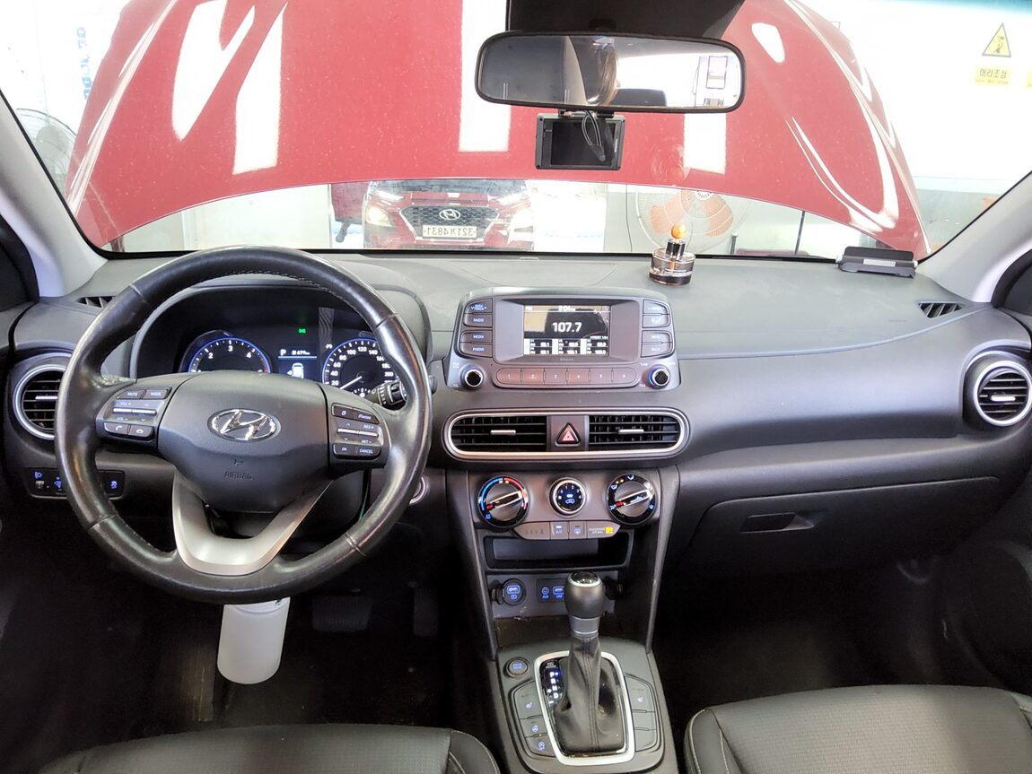 HYUNDAI KONA 1.6 DIESEL 2WD MODERN CHOICE 2020 - zdjęcie 11