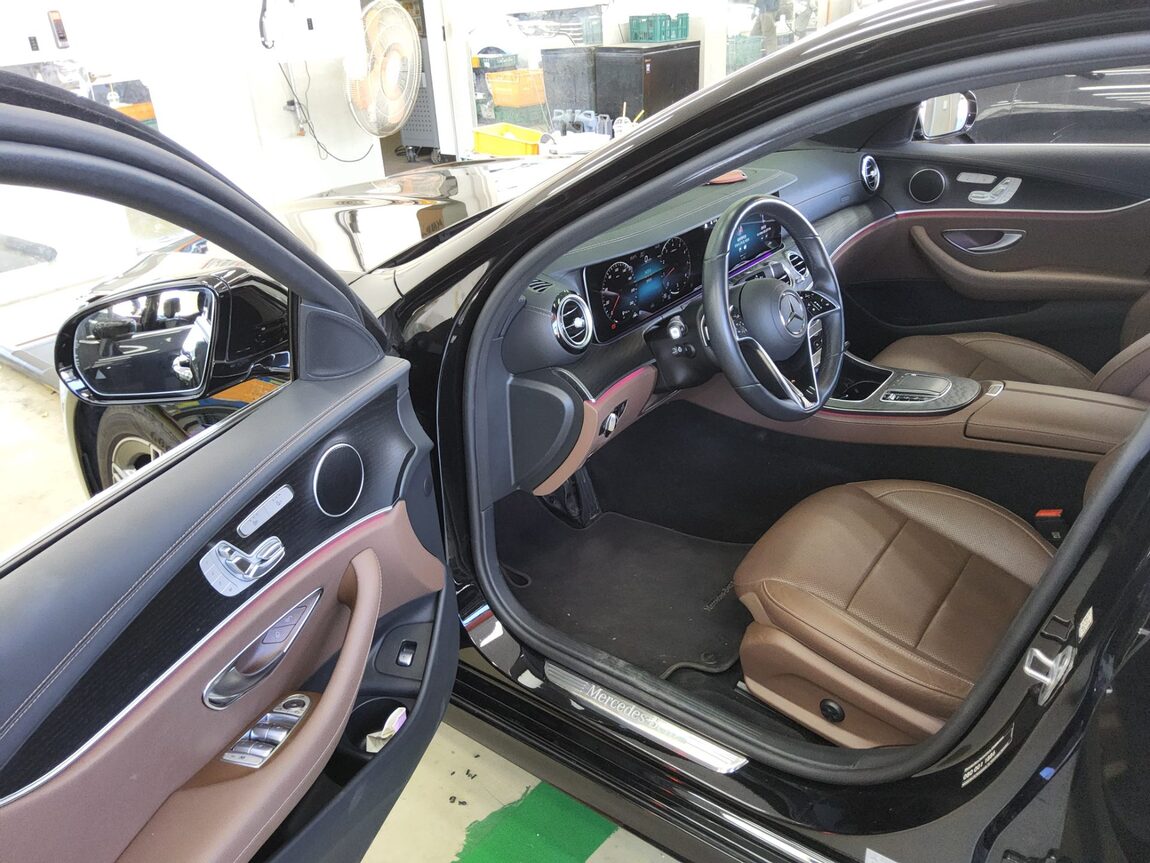 MERCEDES-BENZ E-CLASS (5TH GEN) E250 AMG LINE 2023 - zdjęcie 10