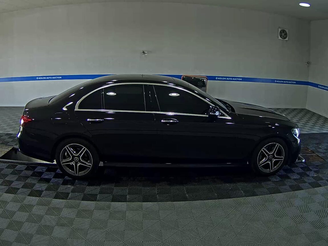 MERCEDES-BENZ E-CLASS (5TH GEN) E250 AMG LINE 2023 - zdjęcie 4