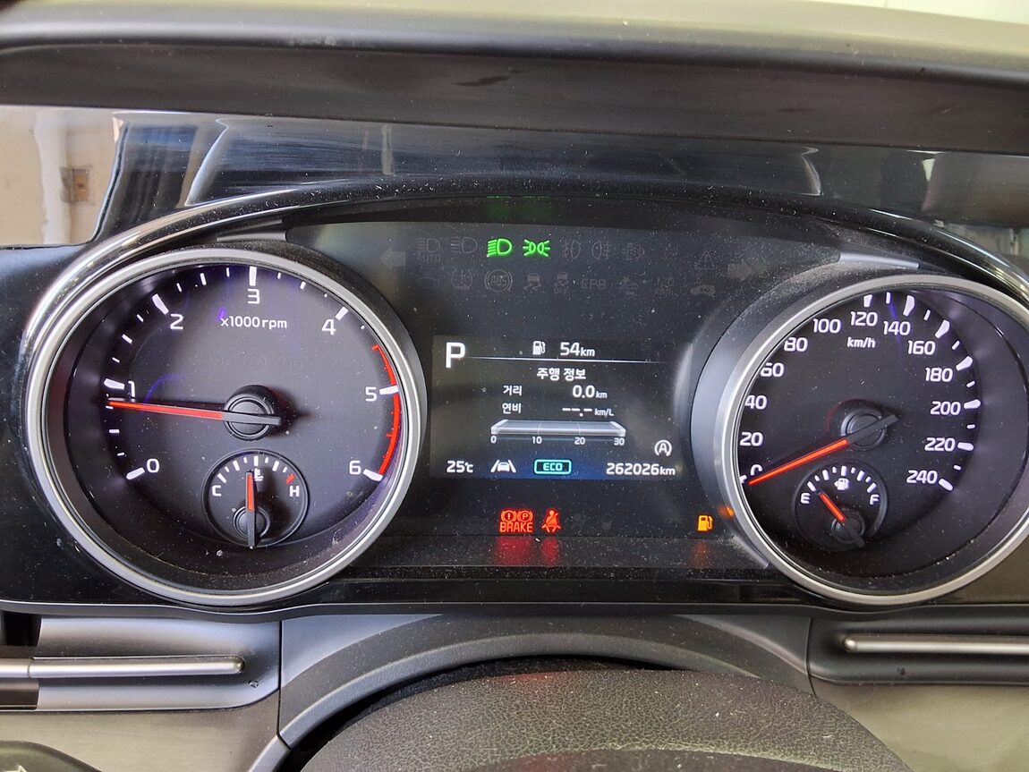KIA NEW CARNIVAL (KA4) 9-SEATER DIESEL NOBLESSE 2021 - zdjęcie 9