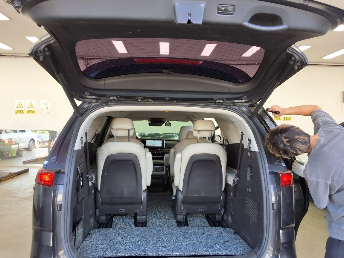 KIA NEW CARNIVAL (KA4) 9-SEATER DIESEL NOBLESSE 2021 - zdjęcie 15
