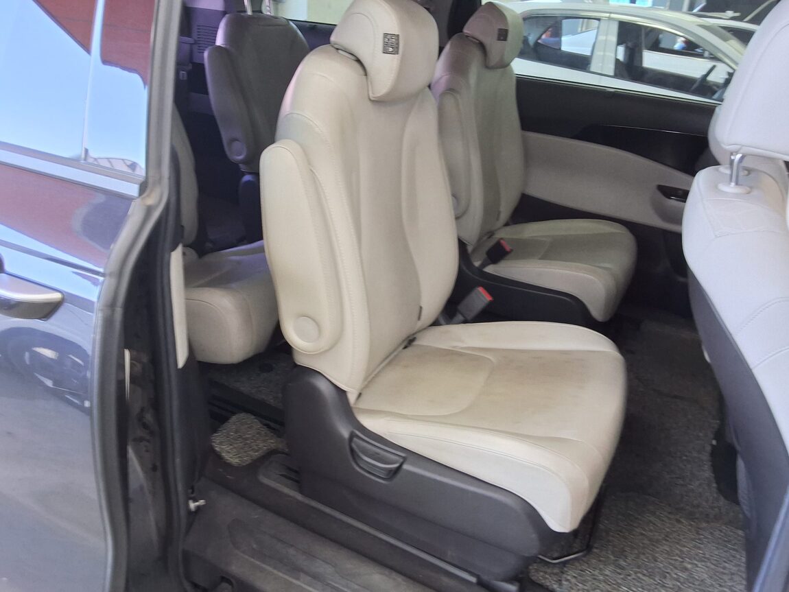 KIA NEW CARNIVAL (KA4) 9-SEATER DIESEL NOBLESSE 2021 - zdjęcie 13