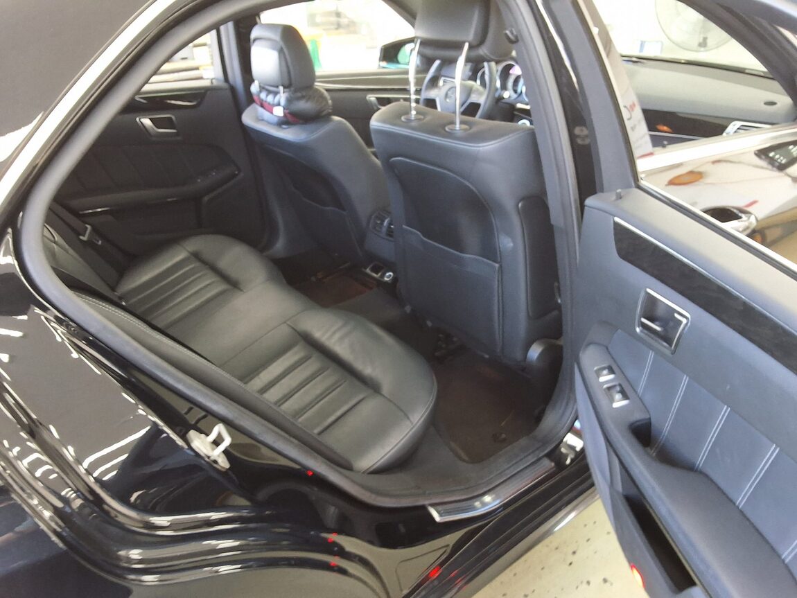 MERCEDES-BENZ E-CLASS (4TH GEN) E300 4MATIC AVANTGARDE 2014 - zdjęcie 13