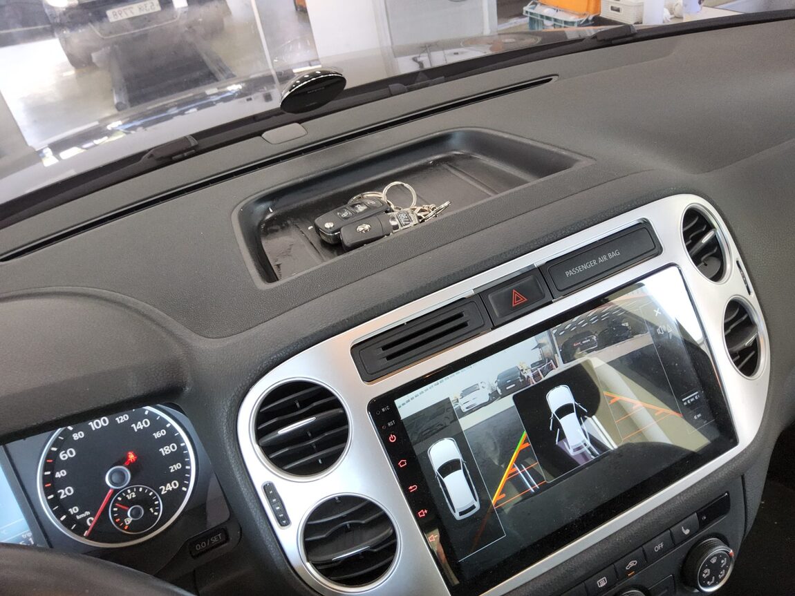 VOLKSWAGEN TIGUAN 2.0 TDI BLUEMOTION 2016 - zdjęcie 17