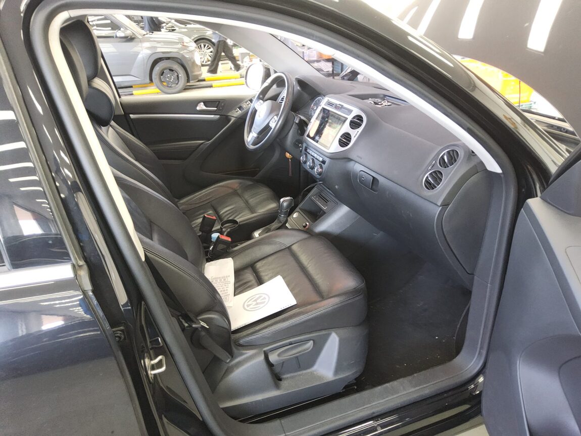 VOLKSWAGEN TIGUAN 2.0 TDI BLUEMOTION 2016 - zdjęcie 14
