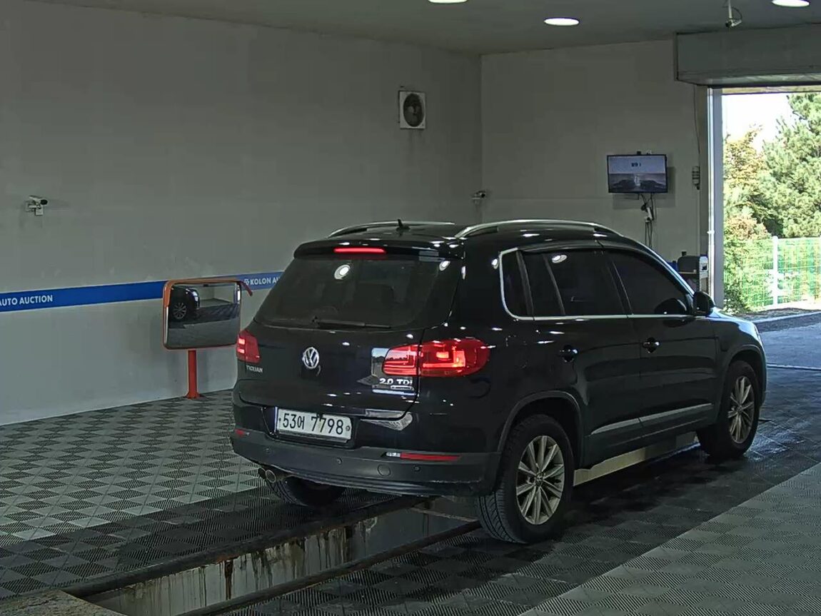 VOLKSWAGEN TIGUAN 2.0 TDI BLUEMOTION 2016 - zdjęcie 5