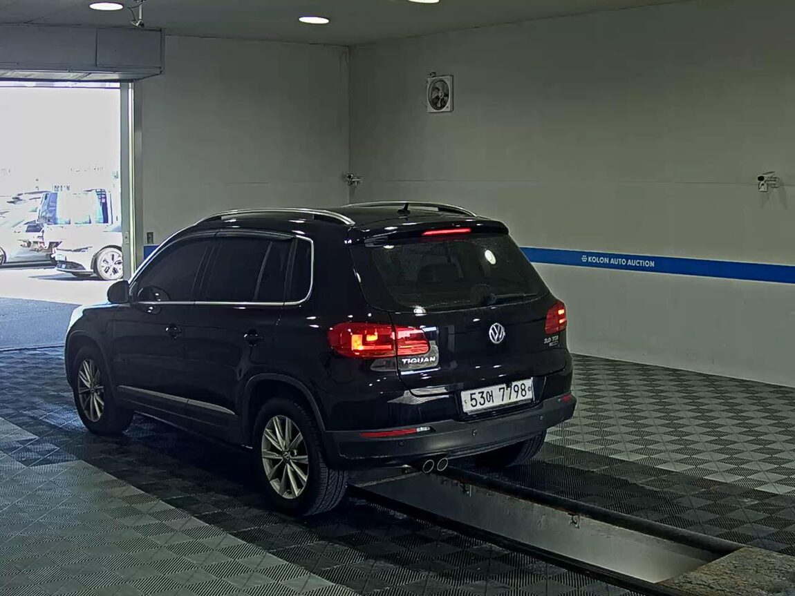 VOLKSWAGEN TIGUAN 2.0 TDI BLUEMOTION 2016 - zdjęcie 6