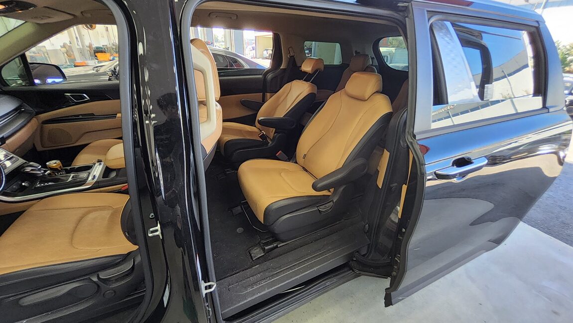 KIA NEW CARNIVAL (KA4) 9-SEATER DIESEL PRESTIGE 2023 - zdjęcie 12