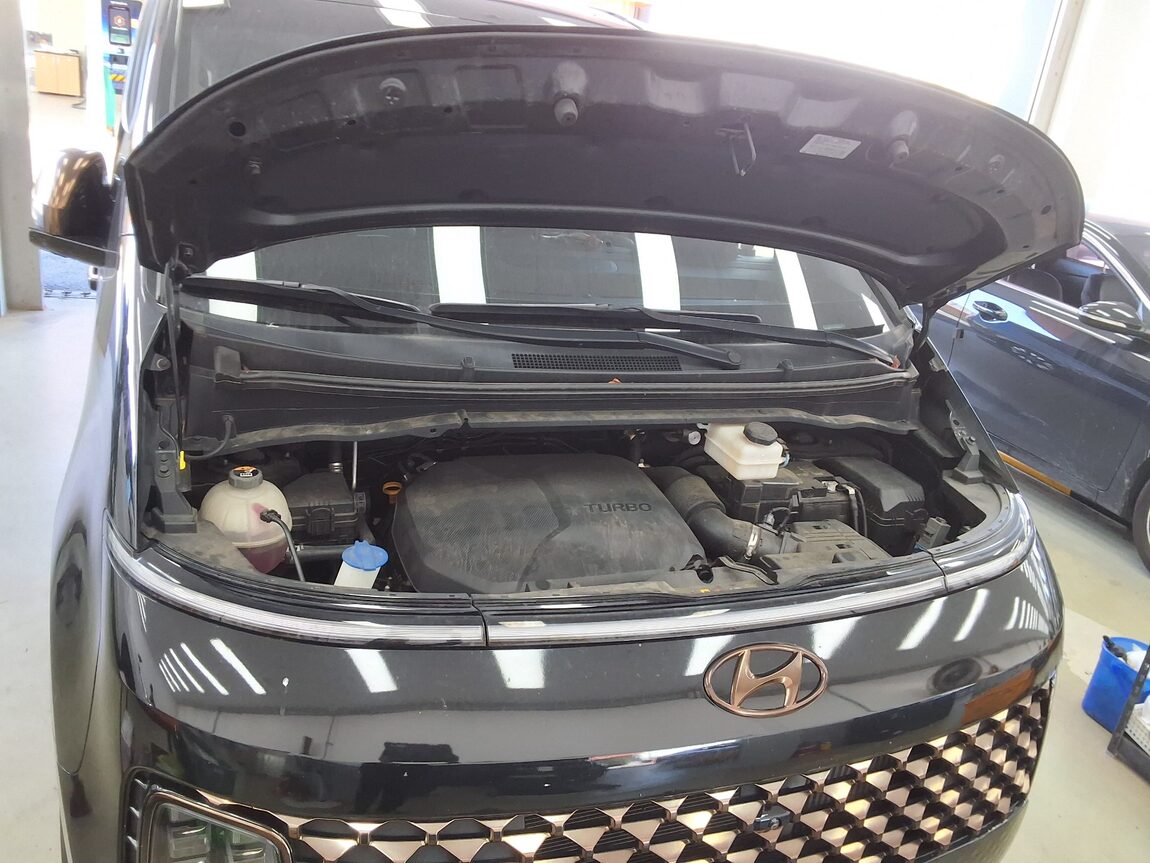 HYUNDAI STARIA 2.2 DIESEL LOUNGE 9-SEATER 4WD INSPIRATION 2022 - zdjęcie 20