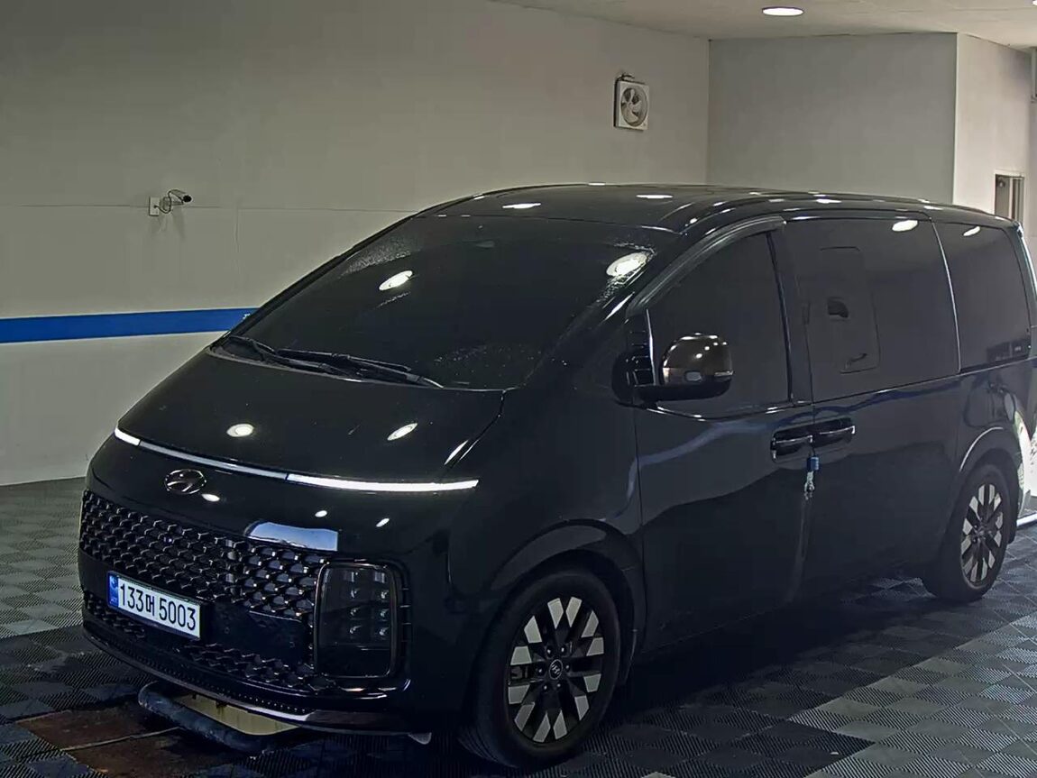 HYUNDAI STARIA 2.2 DIESEL LOUNGE 9-SEATER 4WD INSPIRATION 2022 - zdjęcie 2