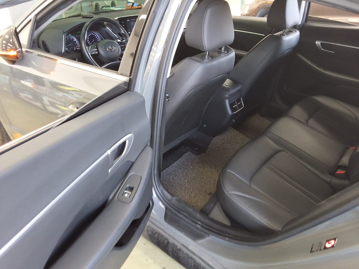 HYUNDAI SONATA (DN8) 1.6 TURBO MODERN 2022 - zdjęcie 12