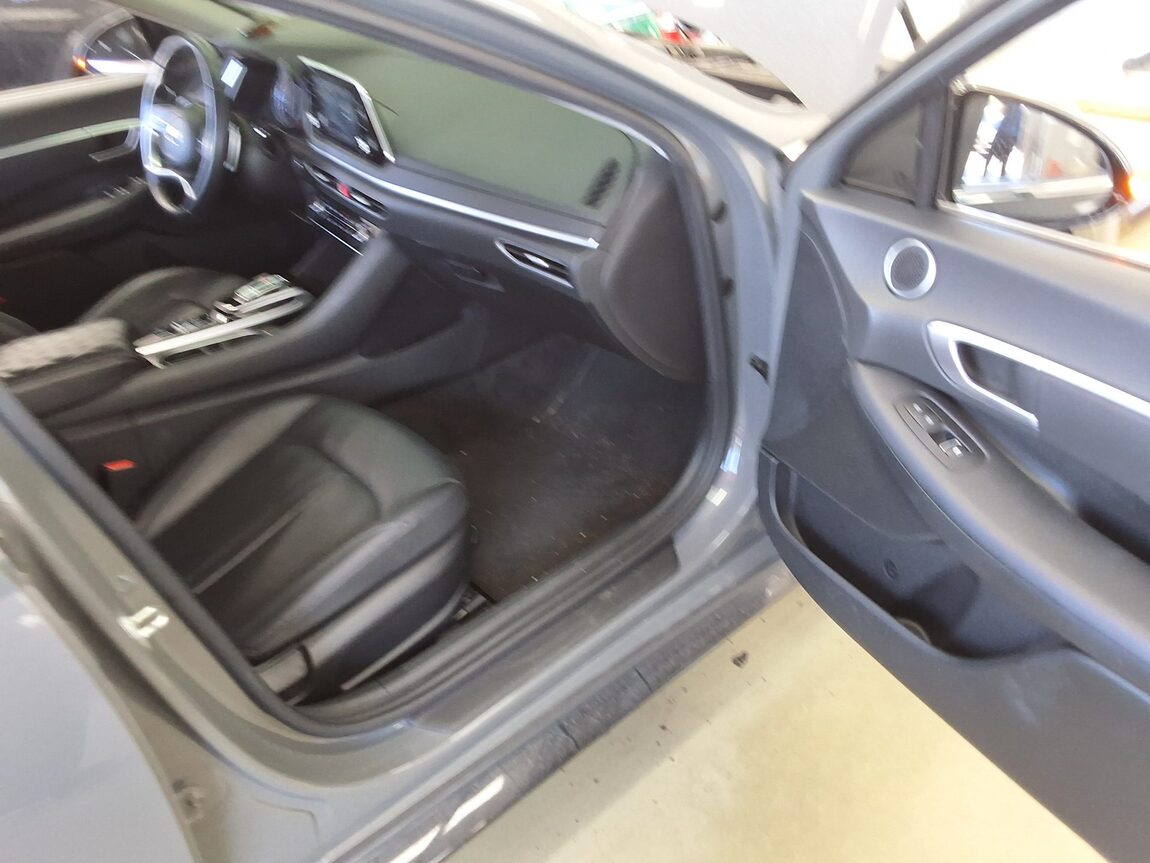HYUNDAI SONATA (DN8) 1.6 TURBO MODERN 2022 - zdjęcie 14