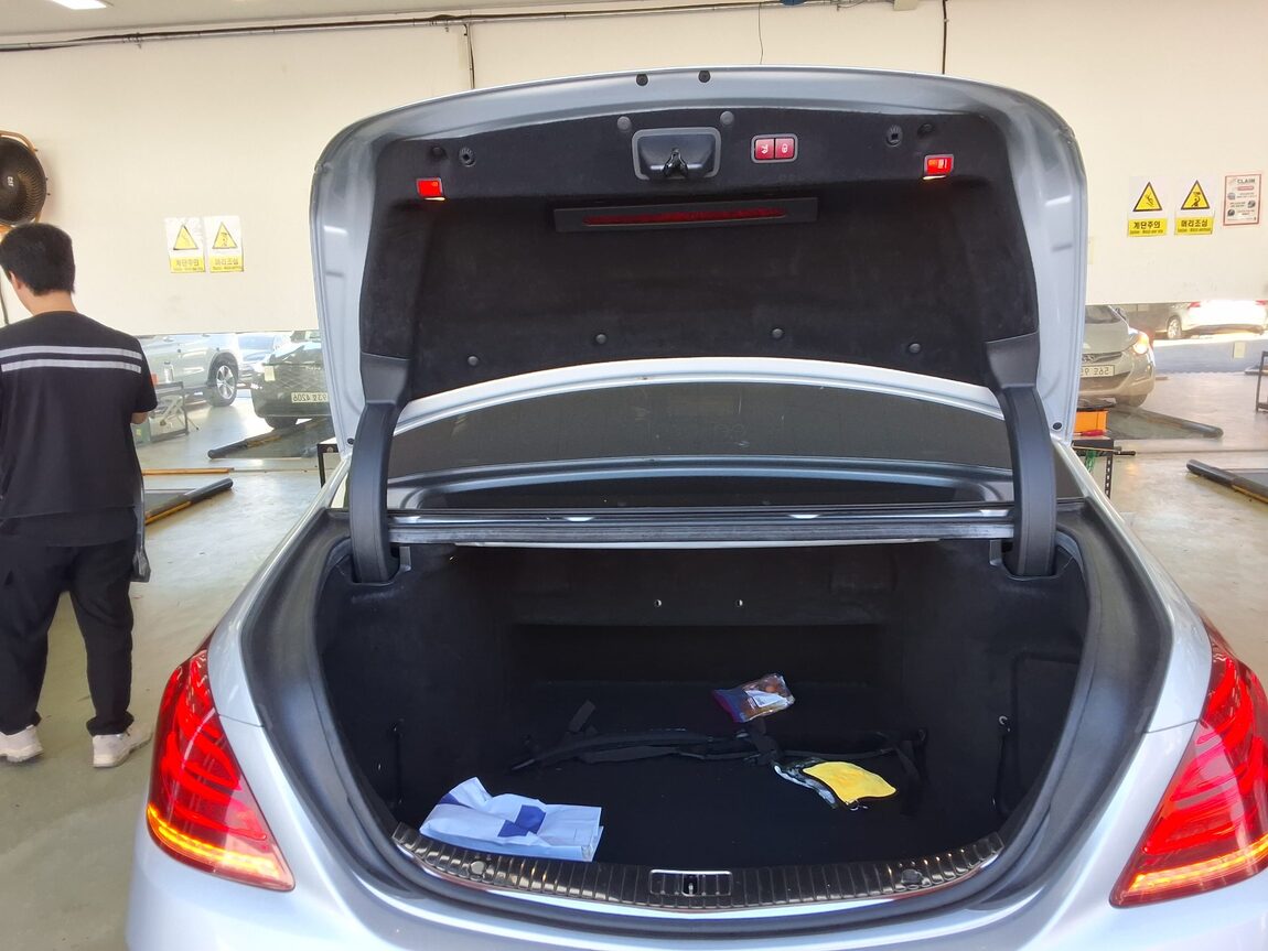 MERCEDES-BENZ S-CLASS (6TH GEN) S500L 2015 - zdjęcie 15