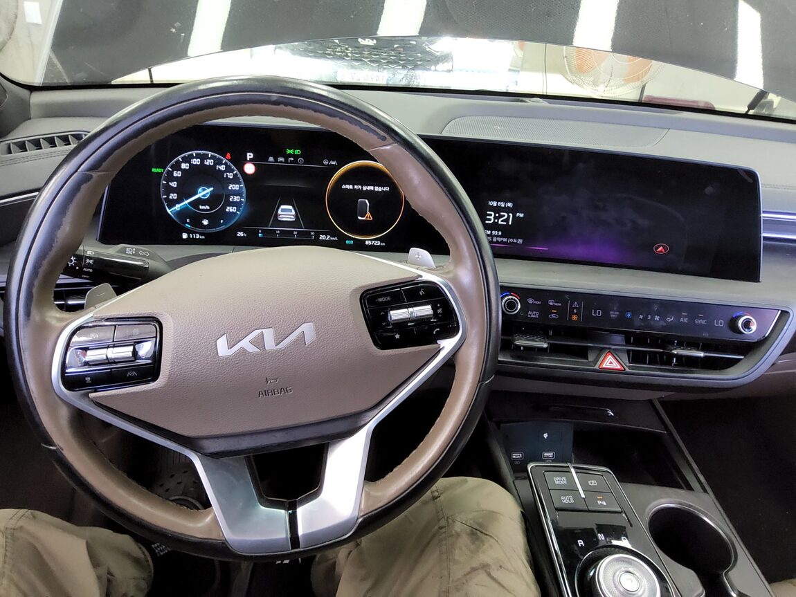 KIA K8 HYBRID HEV NOBLESSE 2022 - zdjęcie 17