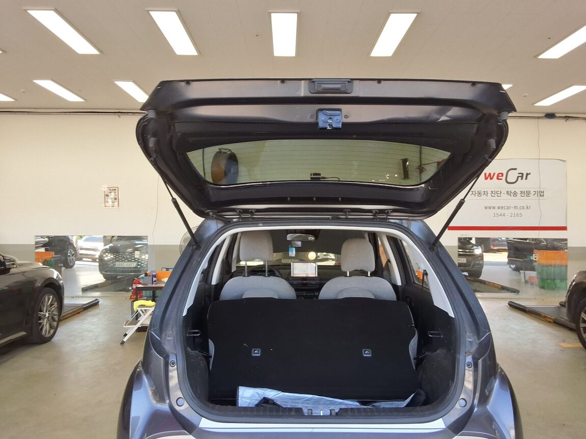 HYUNDAI CASPER GASOLINE 1.0 SMART 2023 - zdjęcie 15